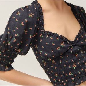 UO May Smocked Puff Sleeve Crop Top